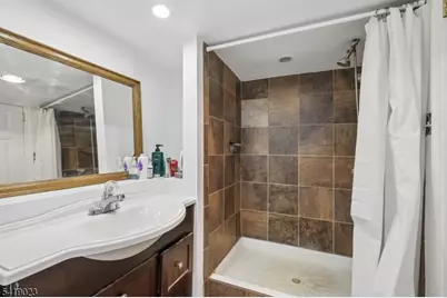 31 Bergen Blvd, Woodland Park, NJ 07424 - Photo 23