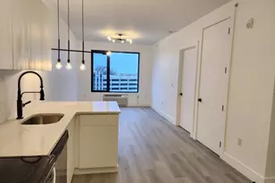 925 E Jersey St, Elizabeth, NJ 07201 - Photo 3