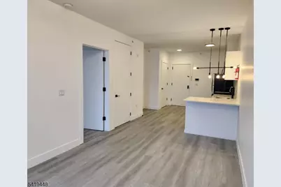 925 E Jersey St #533, Elizabeth, NJ 07201 - Photo 5