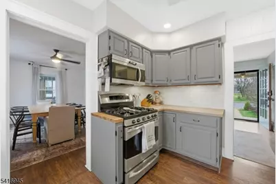 224 E High St, Somerville, NJ 08876 - Photo 9