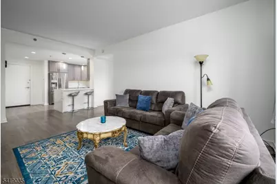 1 Carriage City Plz #1214, Rahway, NJ 07065 - Photo 17