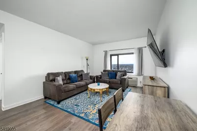 1 Carriage City Plz #1214, Rahway, NJ 07065 - Photo 9