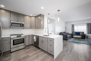 1 Carriage City Plz, Rahway, NJ 07065 - Photo 5