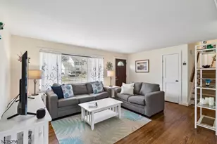 76 Magnolia Dr, New Providence, NJ 07974 - Photo 5