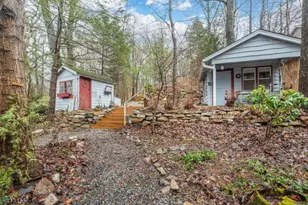 239 E Shore Lake Owassa Rd, Frankford Township, NJ 07860 - Photo 17