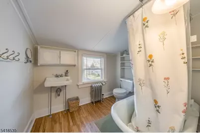 133 Buckingham Rd, Montclair, NJ 07043 - Photo 23