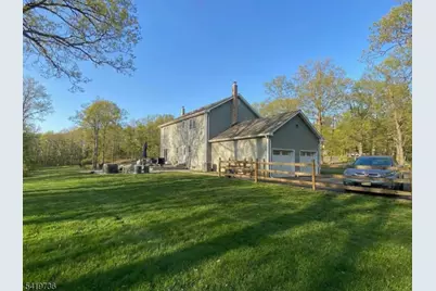 9 Old Traveled Way, Roxbury Township, NJ 07852 - Photo 3