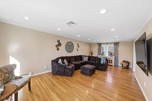 119 Herrick Rd, Wayne Twp., NJ 07470 - Photo 9