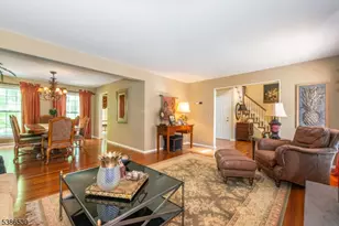 8 Tomahawk Dr, Wayne Twp., NJ 07470 - Photo 5