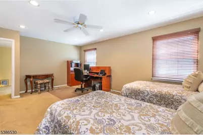 8 Tomahawk Dr, Wayne, NJ 07470 - Photo 21