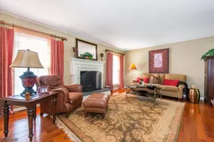 8 Tomahawk Dr, Wayne Twp., NJ 07470 - Photo 3