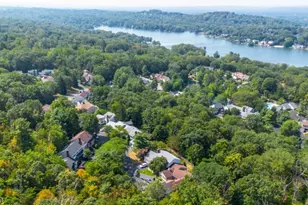 8 Tomahawk Dr, Wayne Twp., NJ 07470 - Photo 37