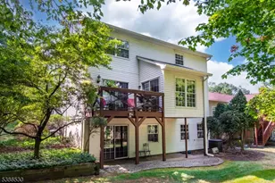 8 Tomahawk Dr, Wayne Twp., NJ 07470 - Photo 29