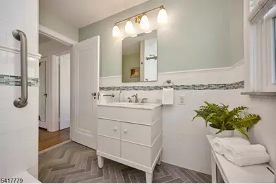 7 Sunset Ter, Maplewood, NJ 07040 - Photo 17