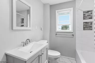 1985 Ostwood Ter, Union Township, NJ 07083 - Photo 9