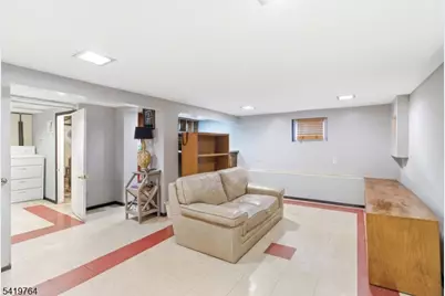 1985 Ostwood Ter, Union Township, NJ 07083 - Photo 15