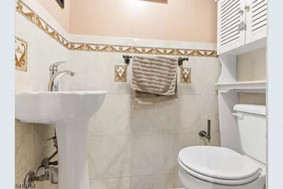 1985 Ostwood Ter, Union Township, NJ 07083 - Photo 17