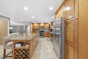 2 Old Orchard Rd, Mendham Township, NJ 07960 - Photo 15