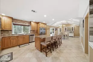 2 Old Orchard Rd, Mendham Township, NJ 07960 - Photo 13