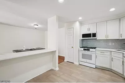 44 Hart Dr, West Orange Township, NJ 07052 - Photo 9