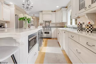 4 Michele Ct, Wayne, NJ 07470 - Photo 17