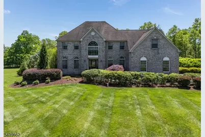 34 Milestone Dr, Raritan Township, NJ 08551 - Photo 1