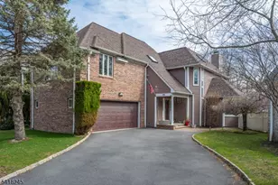 35 Turnberry Rd, Little Falls Township, NJ 07424 - Photo 1