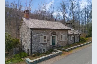 34 Water St, Tewksbury Township, NJ 08833 - Photo 3