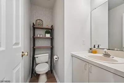 48 Cornerstone Ln, Newark, NJ 07103 - Photo 11