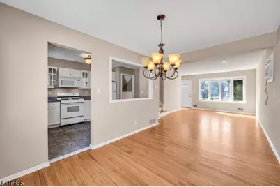 24 Carolyn Rd, Belleville, NJ 07109 - Photo 3