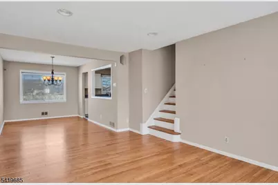 24 Carolyn Rd, Belleville, NJ 07109 - Photo 5