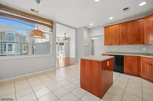 915 Kensington Ln, Livingston, NJ 07039 - Photo 15