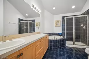 915 Kensington Ln, Livingston, NJ 07039 - Photo 23