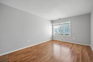 915 Kensington Ln, Livingston, NJ 07039 - Photo 17