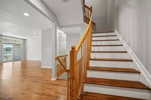 915 Kensington Ln, Livingston, NJ 07039 - Photo 3