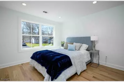 32 W McClellan Ave, Livingston, NJ 07039 - Photo 21