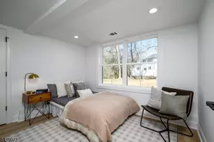 32 W McClellan Ave, Livingston, NJ 07039 - Photo 27