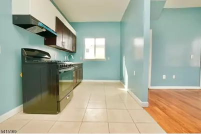 544 S 11th St, Newark, NJ 07103 - Photo 5