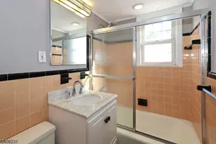 5 Bash Ford-F, Union Township, NJ 07083 - Photo 13