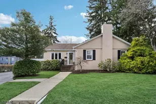 516 Monroe St, Hackettstown, NJ 07840 - Photo 1