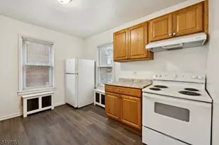 289 Hilton Ave, Union Township, NJ 07088 - Photo 9