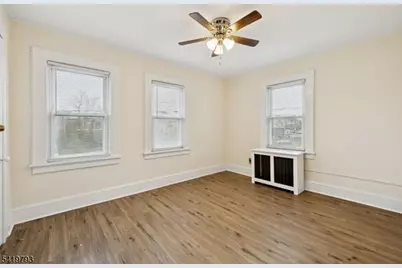 289 Hilton Ave, Union Township, NJ 07088 - Photo 23