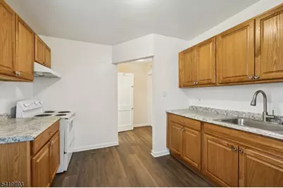 289 Hilton Ave, Union Township, NJ 07088 - Photo 11