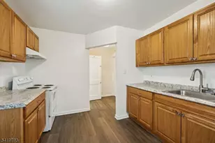 289 Hilton Ave, Union Township, NJ 07088 - Photo 11