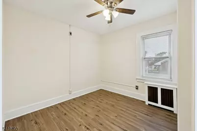 289 Hilton Ave, Union Township, NJ 07088 - Photo 15