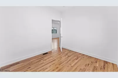 246 Cortlandt St #2, Belleville, NJ 07109 - Photo 7