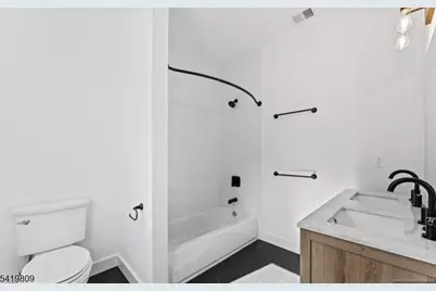 246 Cortlandt St #2, Belleville, NJ 07109 - Photo 11