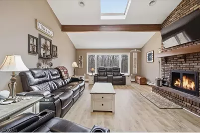 15 Copeley Rd, Hampton Township, NJ 07860 - Photo 7