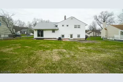 17 Cole Rd, Cedar Grove, NJ 07009 - Photo 23