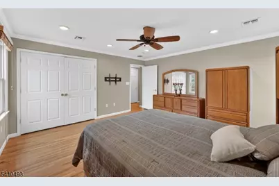 1109 Overlook Ter, Union Township, NJ 07083 - Photo 17